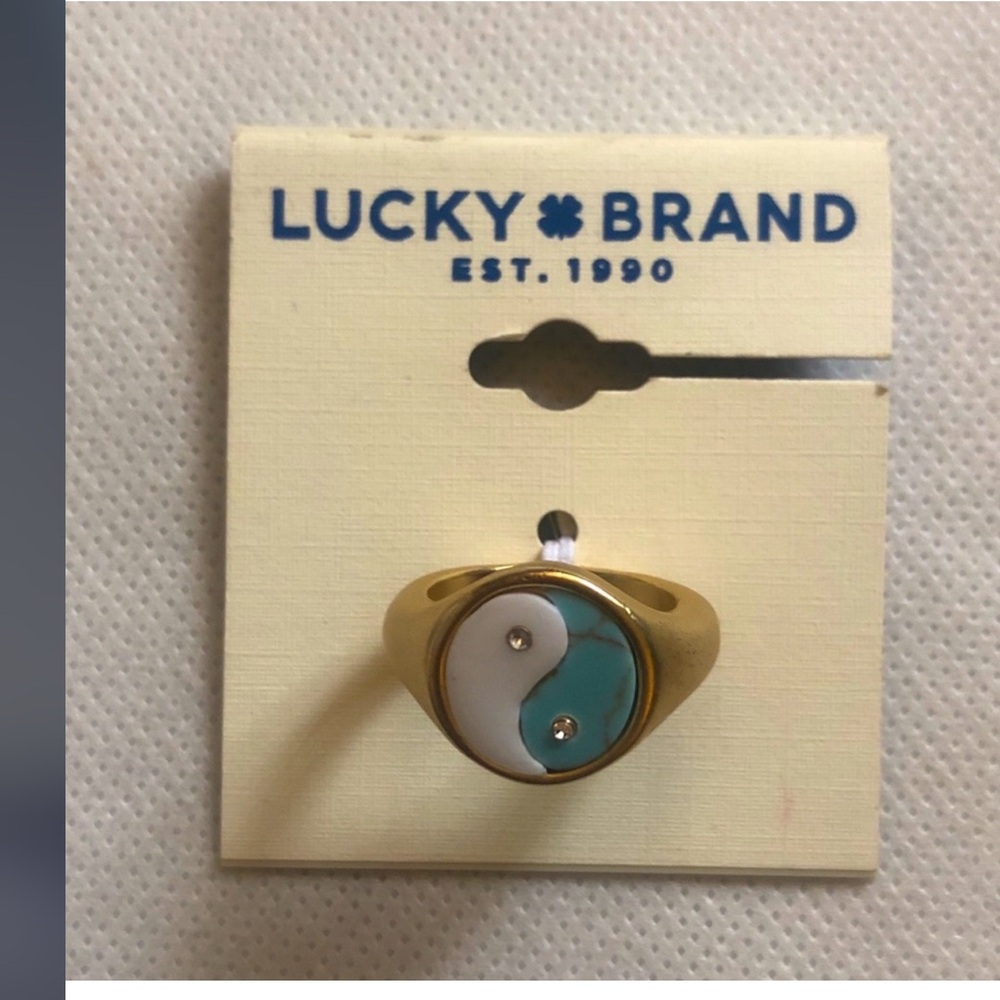 Lucky Brand Gold Tone Yin Yang Signet Ring SZ 7 NWT